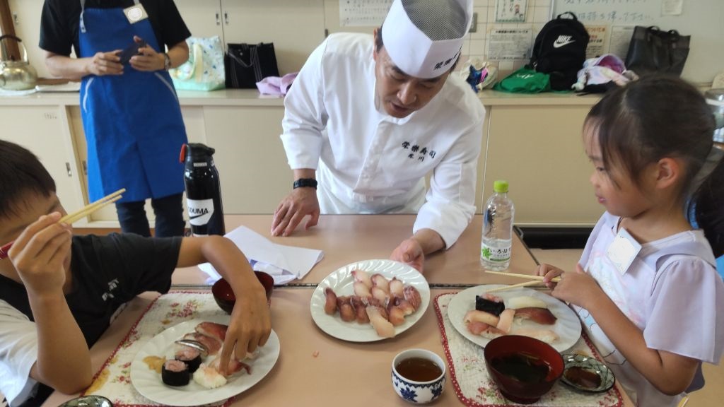 試食