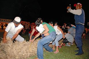 伝統行事「十五夜大綱引大祭」- 笠之原町／9月22日-