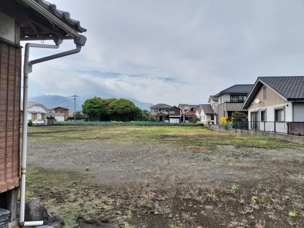 裏手土地