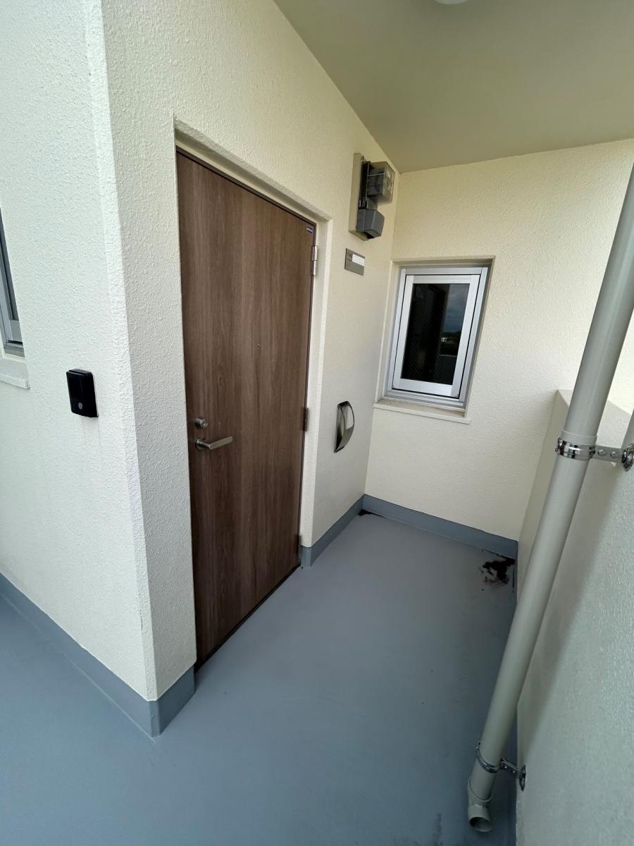 玄関外