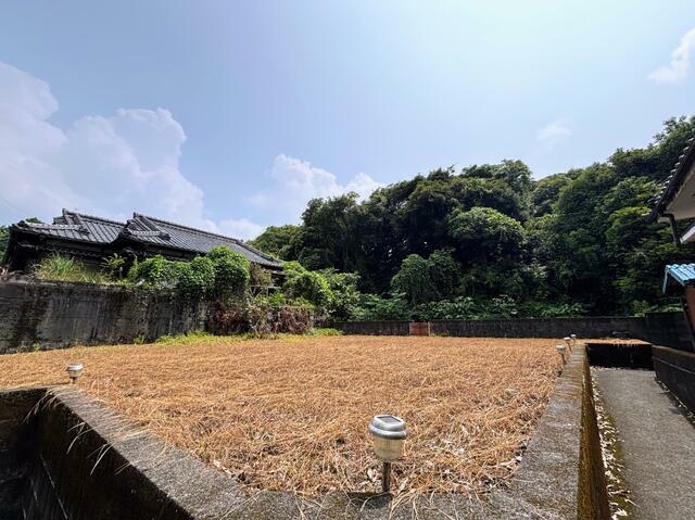 隣地