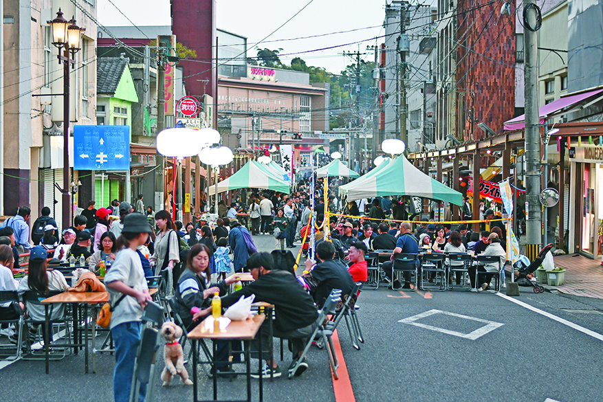 秋まつりで一日中大賑わい4