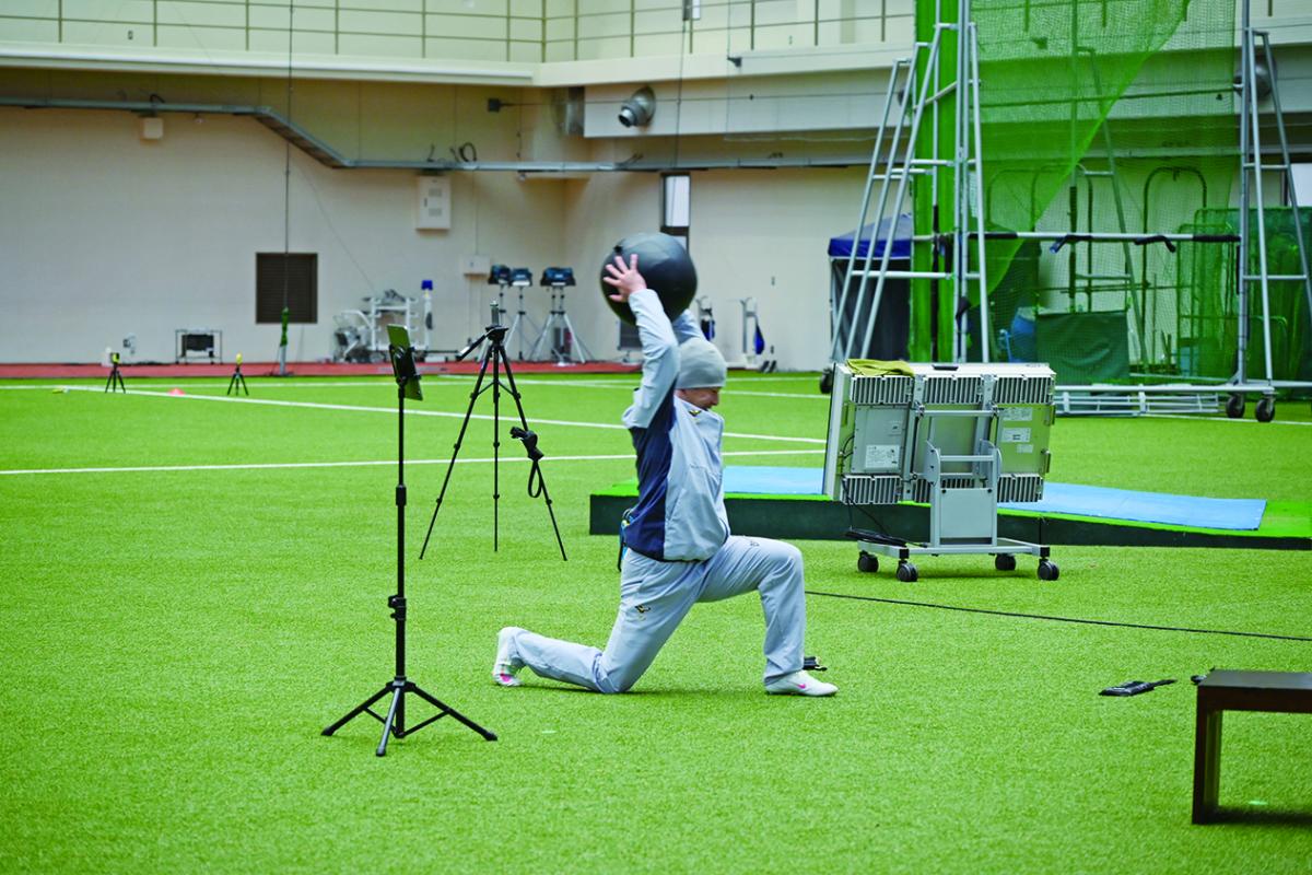 最新設備で調整を行う2