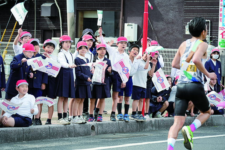 郷土の誇りを懸けた県下一周駅伝2