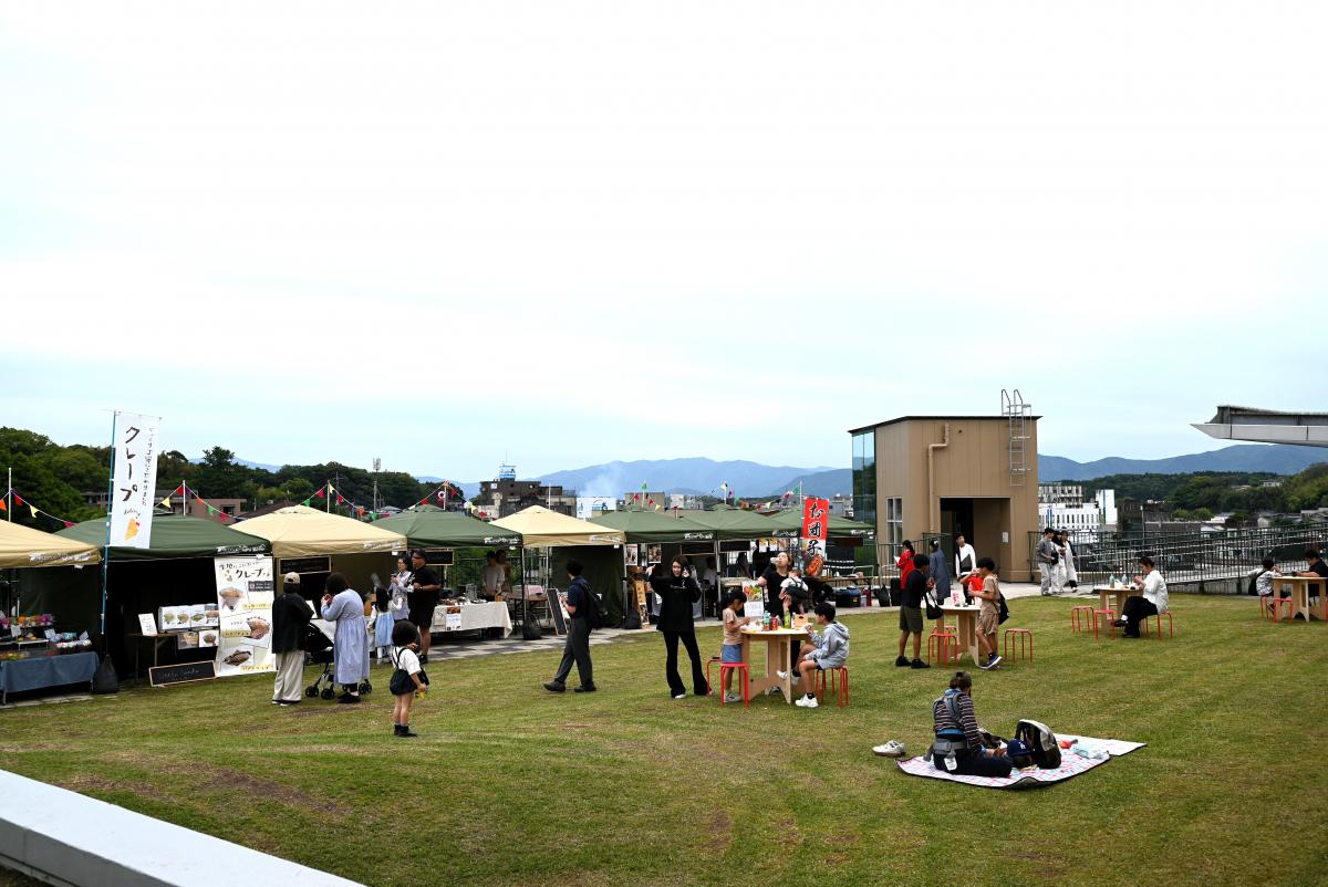 屋上庭園でくつろぎの時間を1