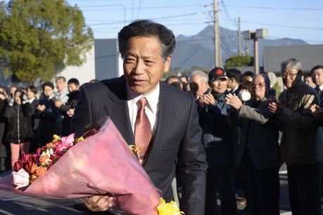 中西市長が初登庁