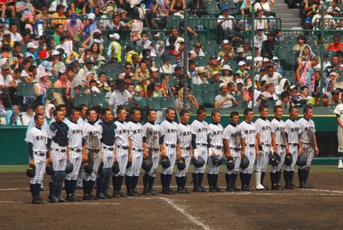 甲子園に「大隅」「鹿屋」響き渡る　劇的な勝利で歴史を刻む