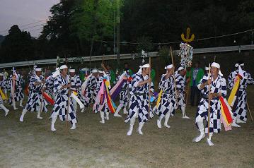 輝北町柏木棒踊り奉納