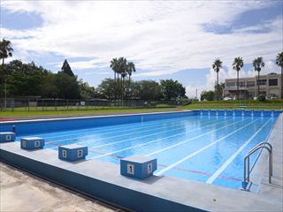 鹿屋中央公園水泳プール