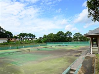 西原健康運動公園テニスコート