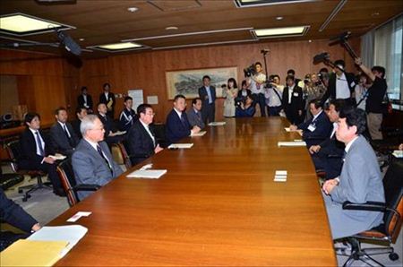 在日米軍再編に関する防衛省説明