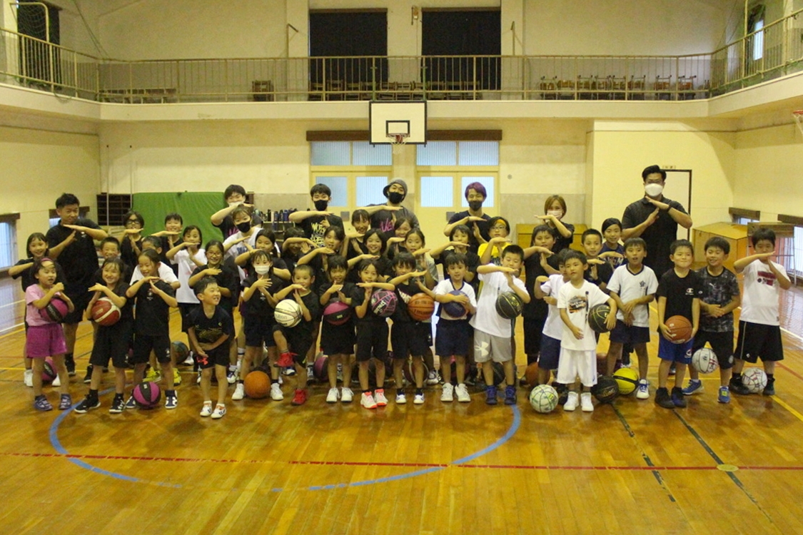 東原小学校でのミニバスケットボール交流会(2)
