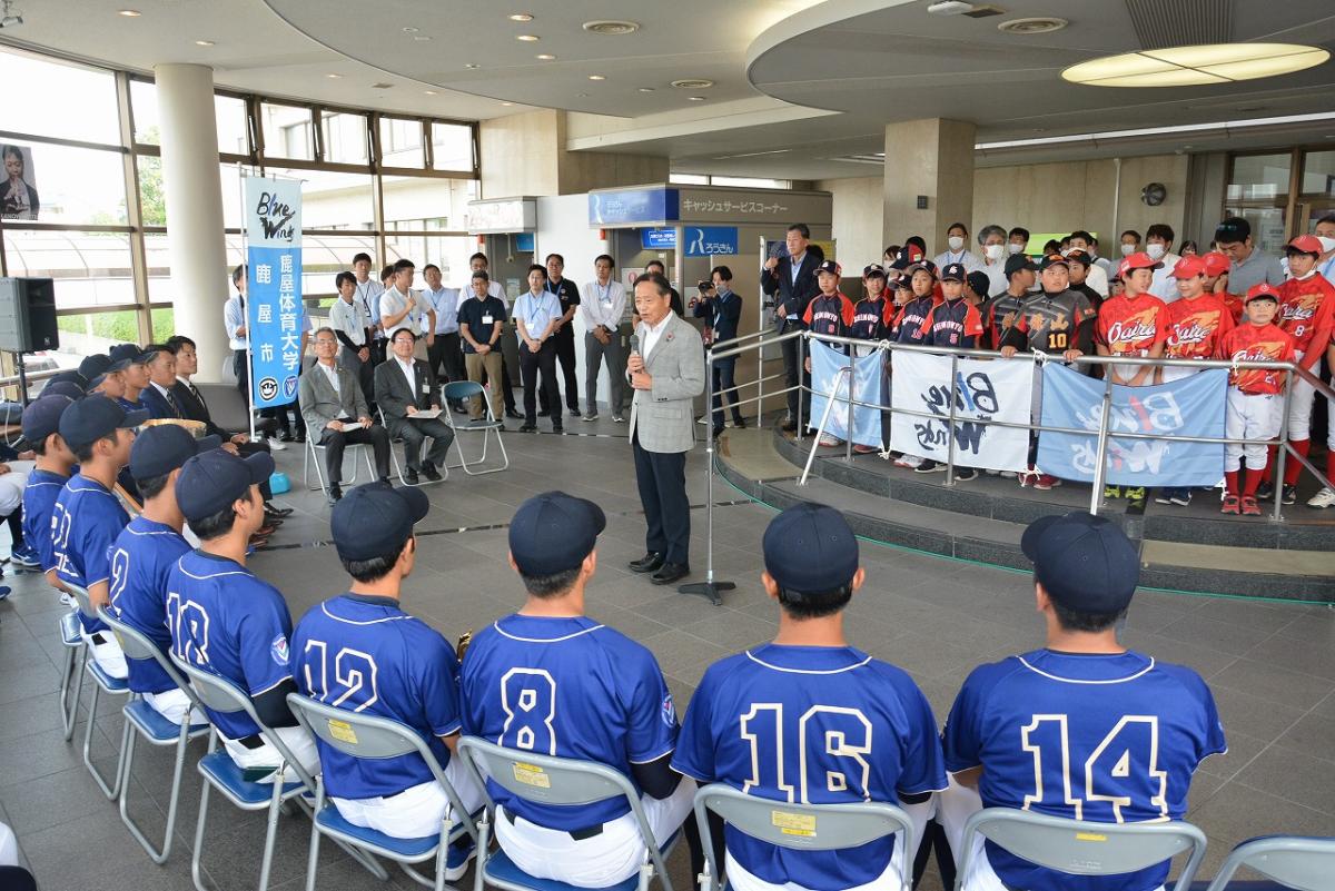 鹿屋体育大学硬式野球部の表敬2